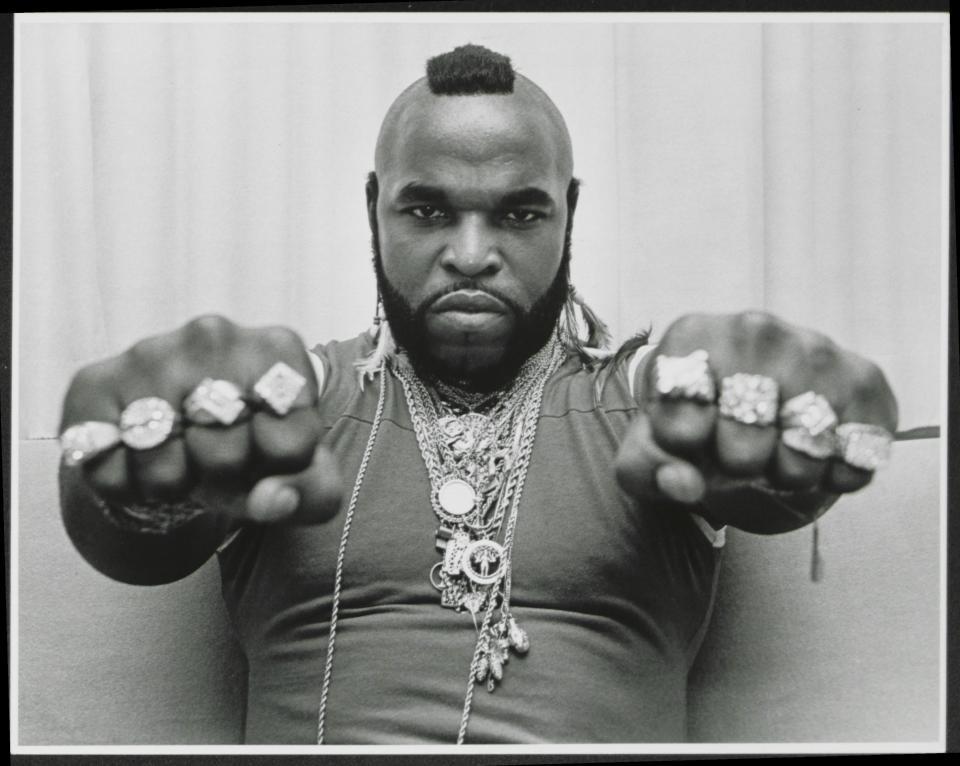 Confucius, the Buddha, Aristotle, and Mr. T Order Their Dinner at Chili's allflockbinkers.wordpress.com/2020/01/12/con…