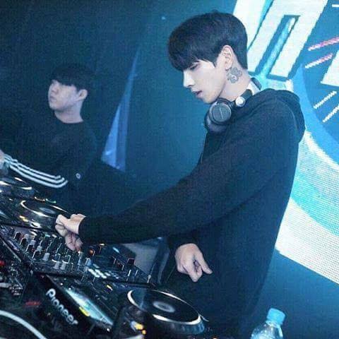 LeeO51166956's tweet photo. ไม่ดื้อไม่เจ้าชุ้ว ดูแลดีด้วย😁❤
ไหนใครอยากได้แด๊ดดี้เดมมาสิคับผม😁❤😋😘
RT : FF 
❤: DM
#บอทใหม่ #บอทใหม่หาทุกอย่าง #บอทใหม่หาเพื่อนคุย #บอทใหม่หยาบได้ #บอทใหม่หาคนคุย #บอทใหม่หาเดมประจํา #บอทใหม่หาเพื่อน #บอทโสด #บอทโสดจีบได้ #บอทโสดหาทุกอย่าง #บอทหาเมียหื่นๆ #บอทหาครอบครัว https://t.co/94WLO0YNX0