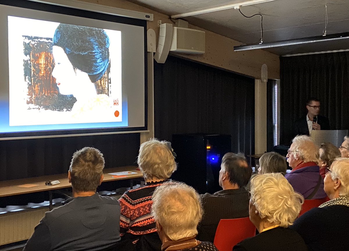 <a href="/IngoLeth/">Ingo Leth</a> over #geluk. Bv ‘lopen op je blote voeten door het gras’. Lezing voor een volle zaal op deze zondagmiddag  in het biebcafe. Ook dat is geluk ...