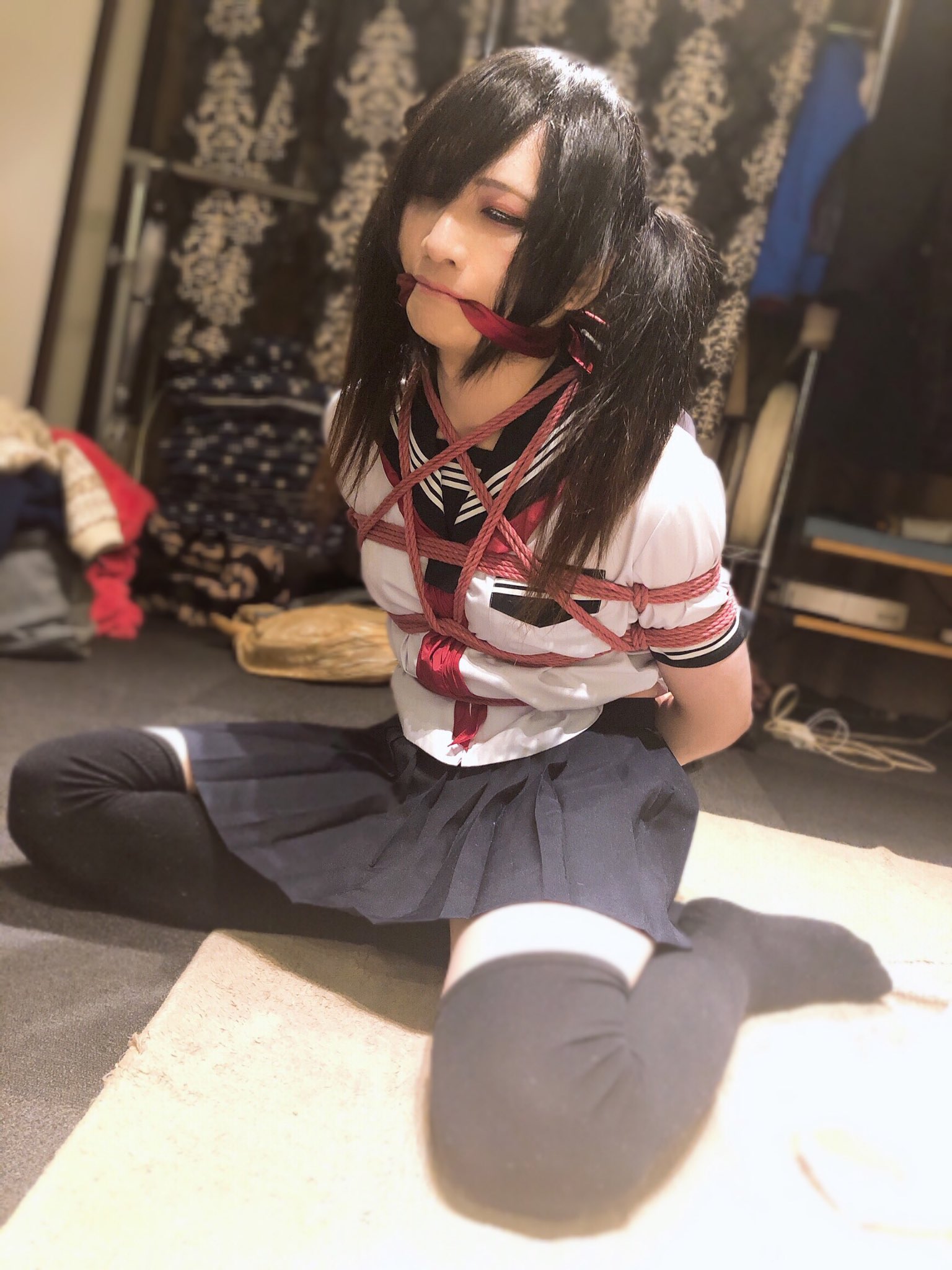 女装セーラー服猿轡緊縛 緊縛+猿轡。 縛られて猿轡されて、、、 #緊縛 #猿轡 #猿ぐつわ #逆五芒星 #縄 #縛り #セーラー服 #制服 # セーラー #制服緊縛 #麻縄 #拘束 #DID #kinbaku #shibari #絶対領域 #太もも #ツインテール #ニーハイ #男の娘 #女装  #偽娘 #女装男子 #緊縛 ...