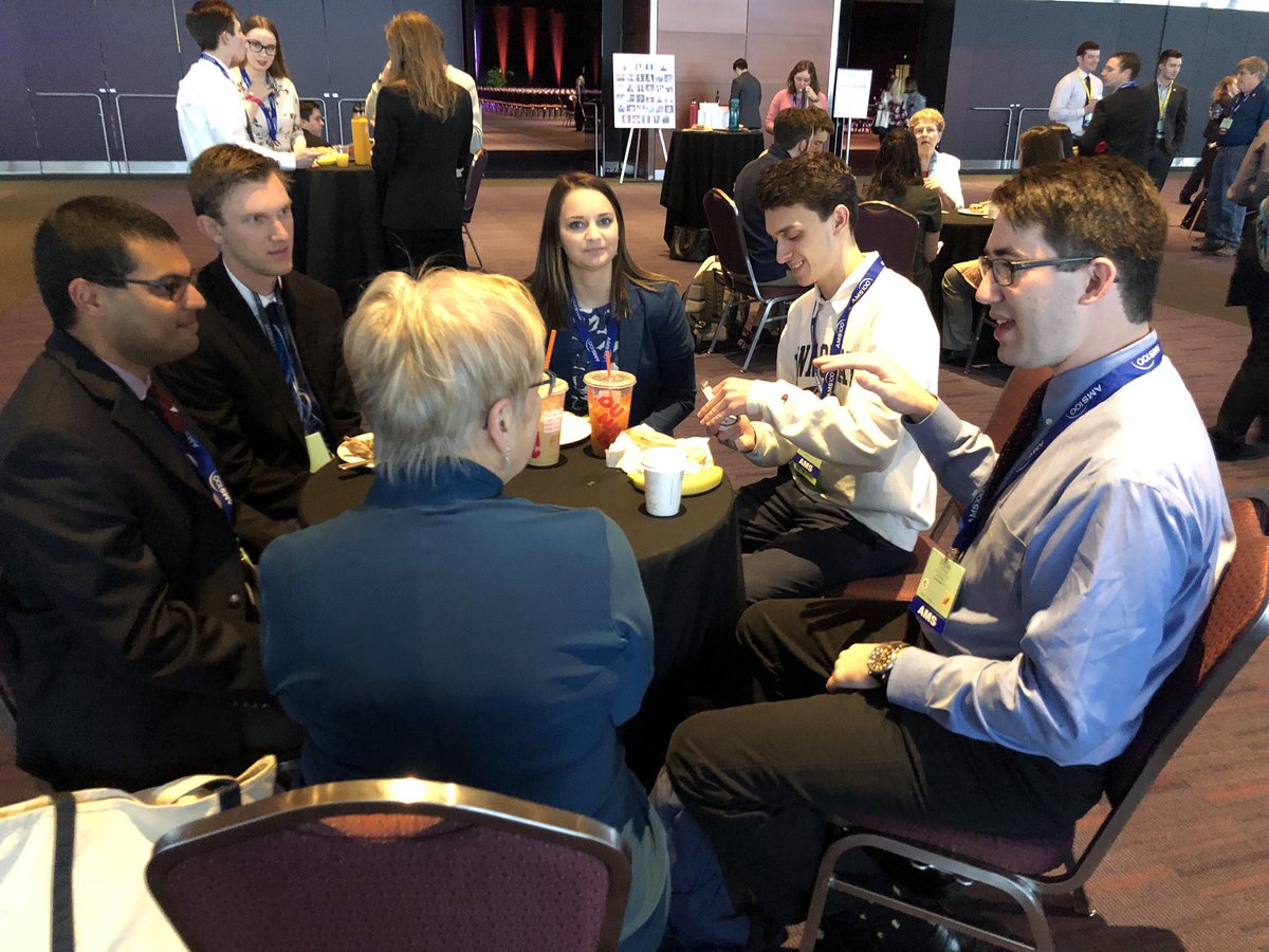 AMSBoSA's tweet photo. Thanks to @wbgail, Susan Avery, and @JaneLubchenco for meeting students at this morning’s meet-and-greet! #AMS2020 #AMS100 https://t.co/kNVP5CIGsk