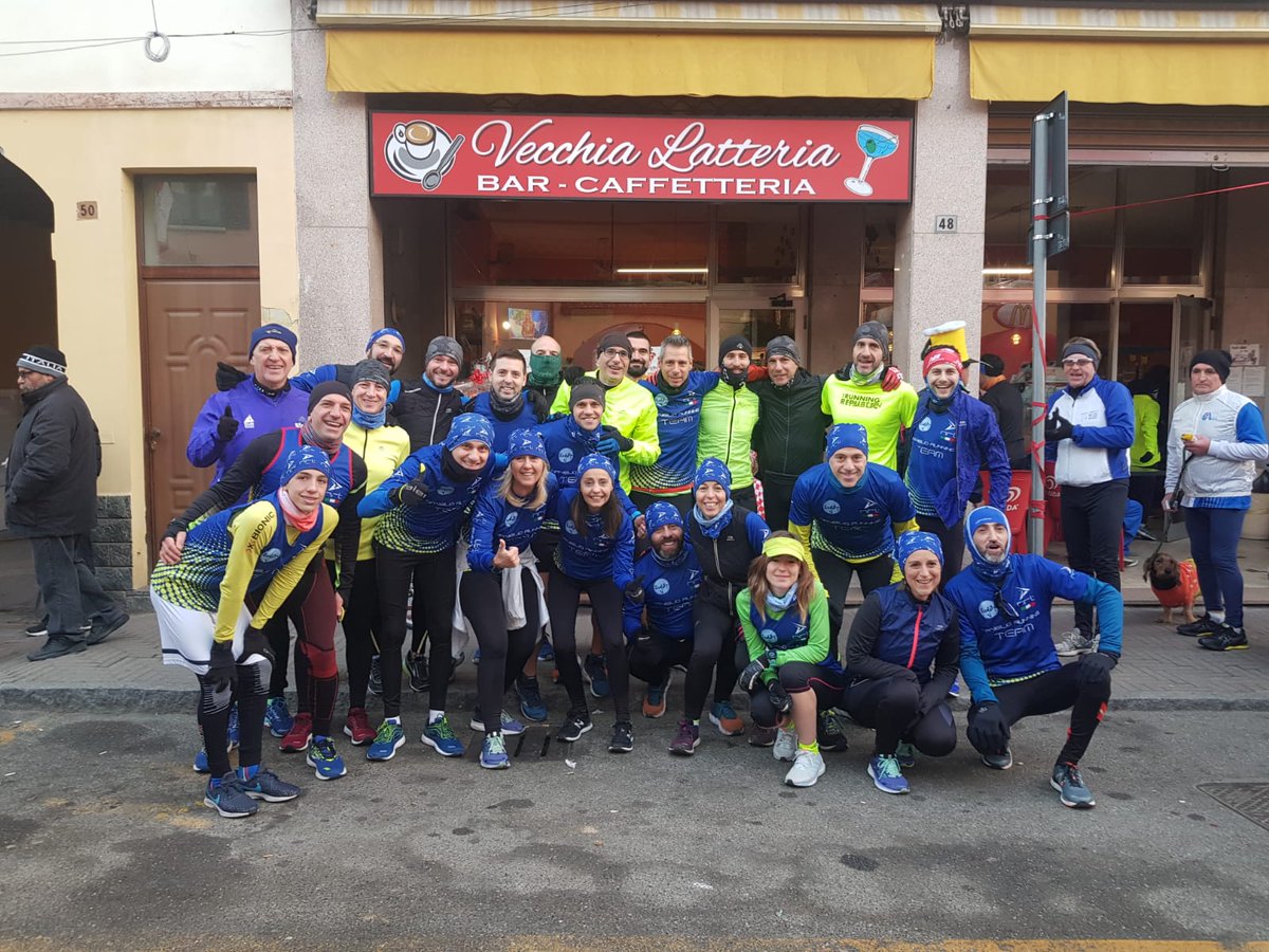 NaviglioTeam's tweet photo. Domenica e non solo, si corre!! @amoamicidimarco #stracasorate #trainningmilano #chefreddo #sugar #arena #capitano200maratone #navigliorunningteam https://t.co/Yz05yGy7W9