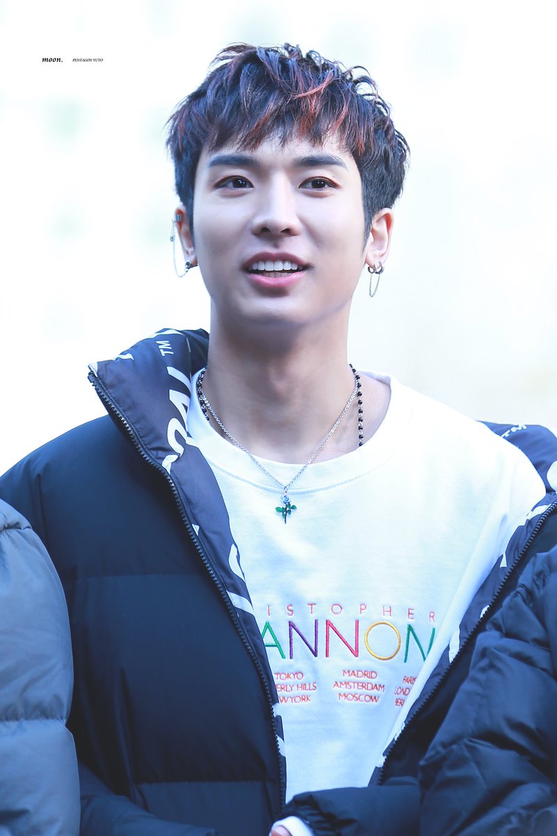YutosArchive's tweet photo. 200104 ´͈ ᵕ `͈ ♡°◌̊ moon https://t.co/NxPMcXsTob