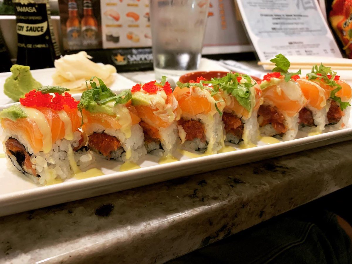 I failed 2020 miserably 😭
.
.
.
.
#yamaizakayaandsushi #sushi #eel #shrimp #rolls #californiaroll #japnesefood #food #icefoodie #icesiriwong