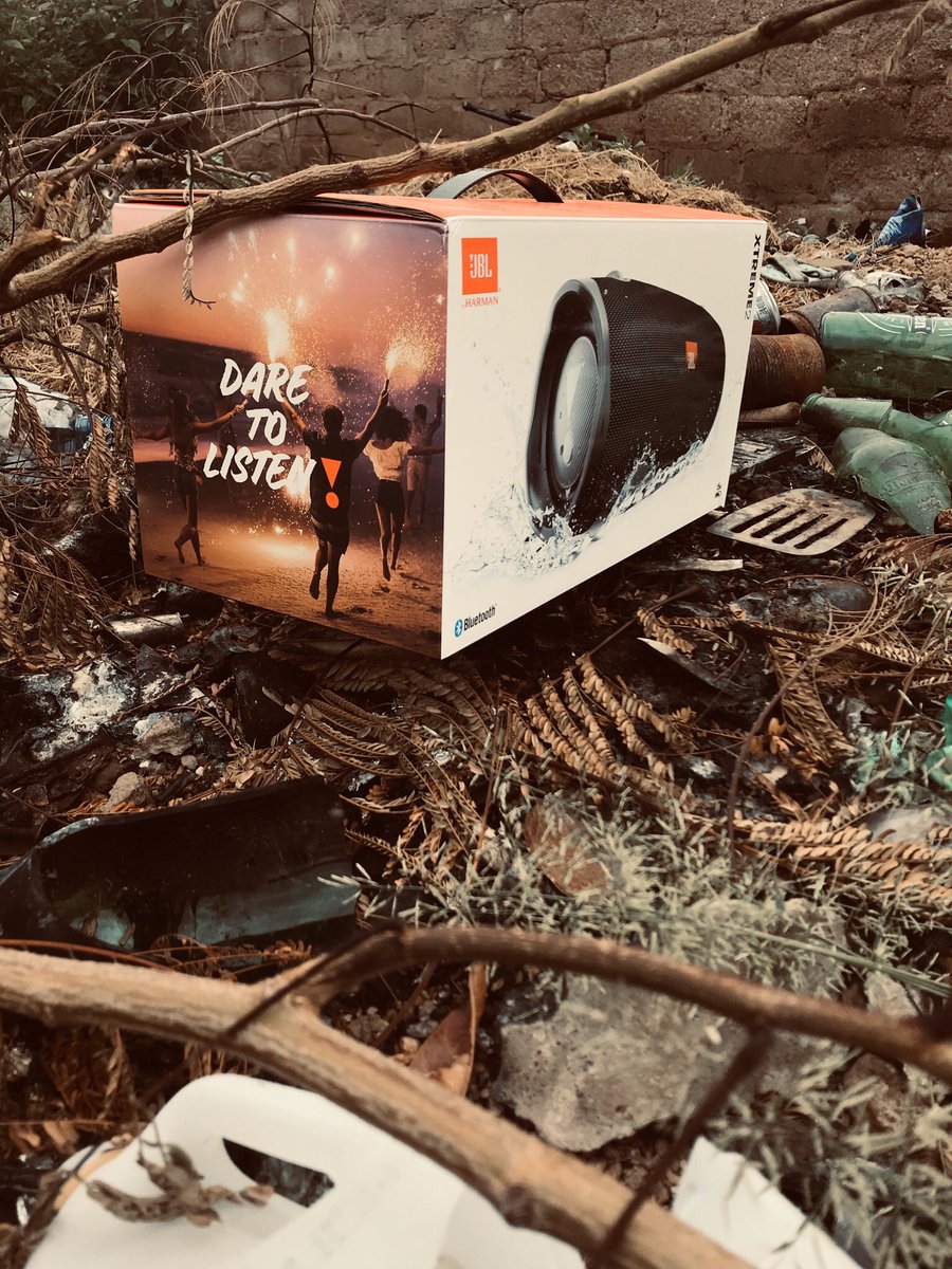 sbumphela's tweet photo. Pulchritude ❤️#Jbl @JBLaudio @JBLSOUTHAFRICA #jblextreme2 https://t.co/i0FE53syUD