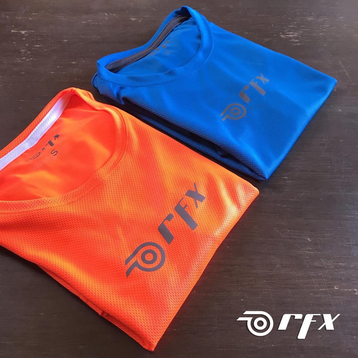 RFXsport's tweet photo. Te presentamos nuestros nuevos colores en playera Reflejante
Dry-Fast :)
.
.
.
#Reflective #RFX #safetyfirst #GDL #rfxsport #rfxteam #bike #apparel #gear #mtb #mountain #bicycle #bicicleta #fashion #picoftheday #mexico #guadalajara #safety #reflejante #ciclista #new #deporte https://t.co/9a0LPj0n7h