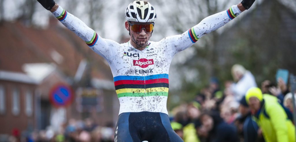 WielerFlits's tweet photo. Mathieu van der Poel verlengt nationale veldrittitel in Rucphen https://t.co/46bd8GDyTj 

#NKVeldrijden #Rucphen2020 https://t.co/lGJoqy5xJm