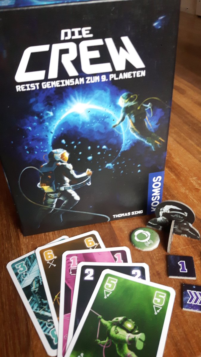 Die Crew was een van de opvallende titels van Kosmos in 2019. Misschien een wat ongelukkige combinatie van Engels en Duits, want in dit coop slagenspel werk je juist samen om missies te voltooien, zodat de bemanning het overleeft. Binnenkort ook in het Nederlands verkrijgbaar.