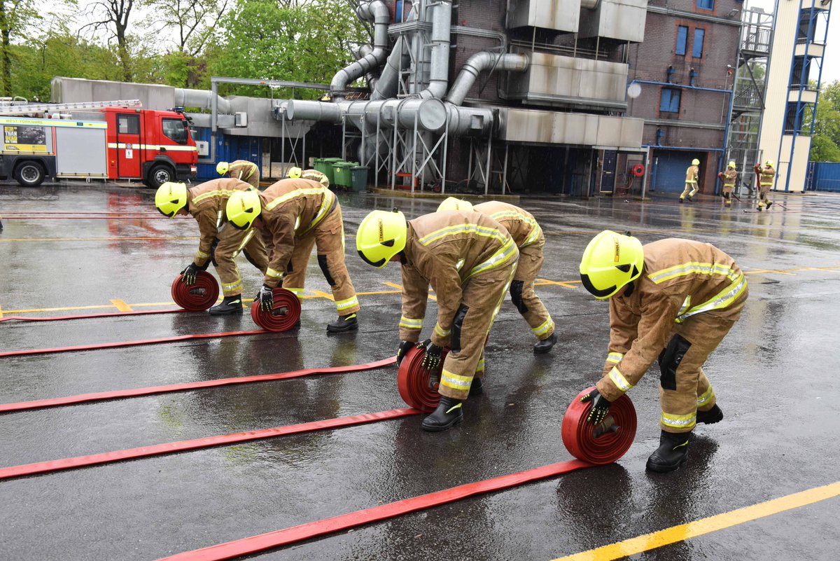 West Yorkshire Fire and Rescue Service tweet media