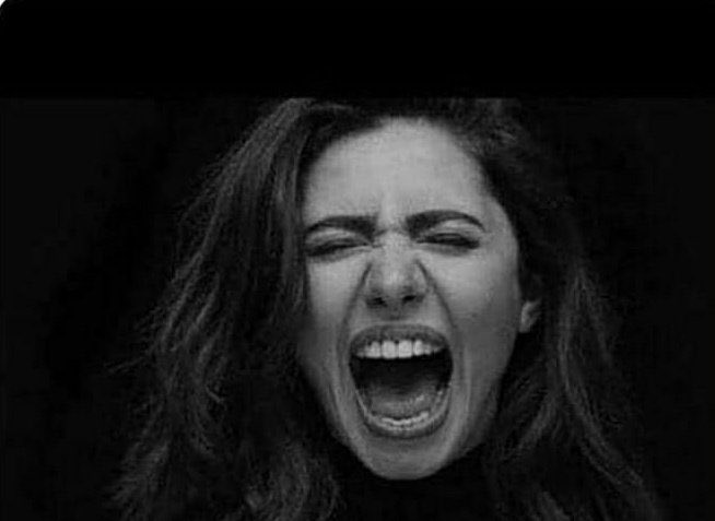 B_ALO_C_H's tweet photo. Ammi tanki bhar gai ha motor bnd kar dein.. Girls 😂😂 https://t.co/icywtQ9drn