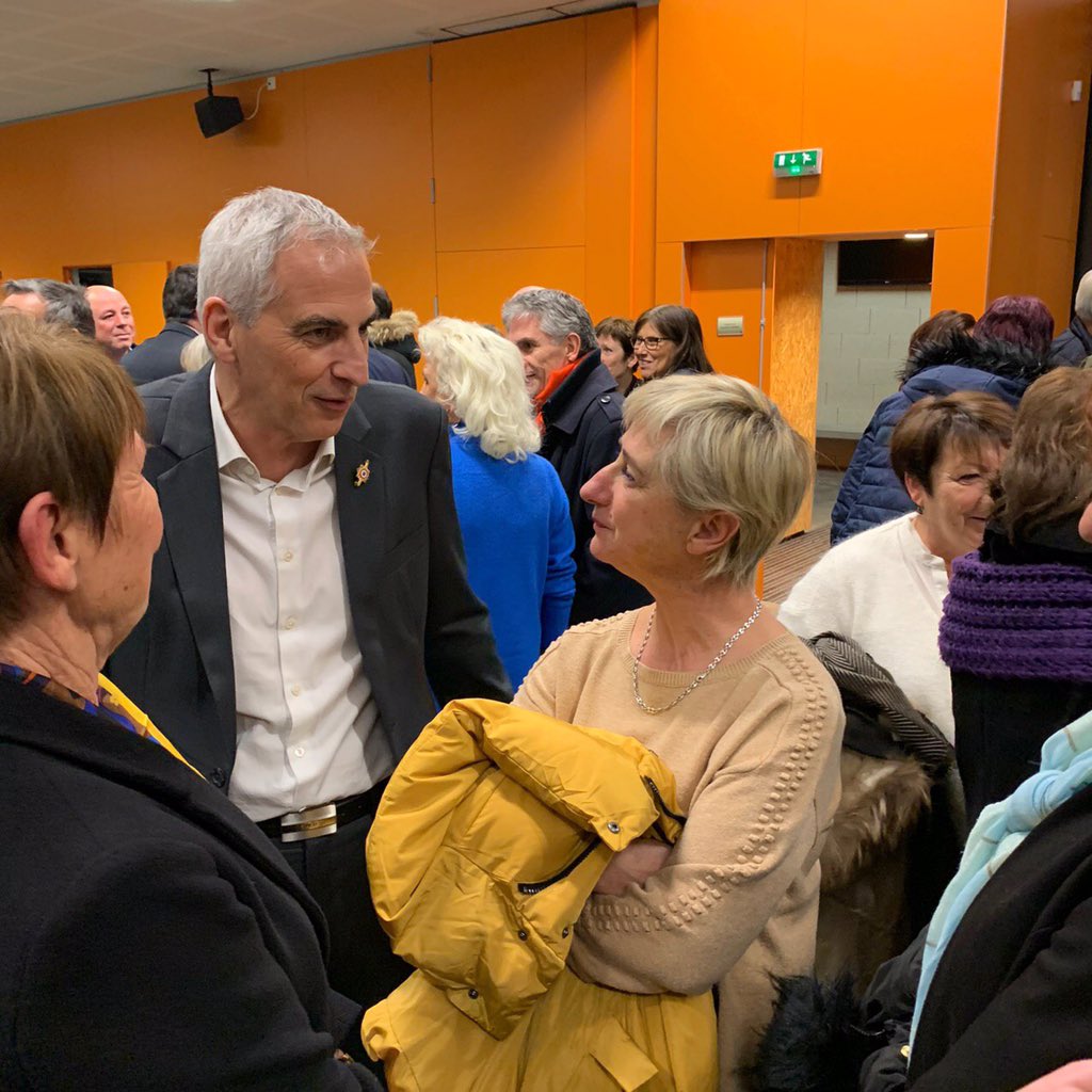 Jean_LucFUGIT's tweet photo. Beaucoup de monde à cérémonie de vœux de #Orlienas Merci au Maire Thierry BADEL pour son invitation qui m’a permit de présenter mes vœux à celles et ceux que j’ai l’honneur de représenter à l’@AssembleeNat! Des échanges nourris sur l’actualité ont suivi la cérémonie officielle... https://t.co/S23ysTOzAf