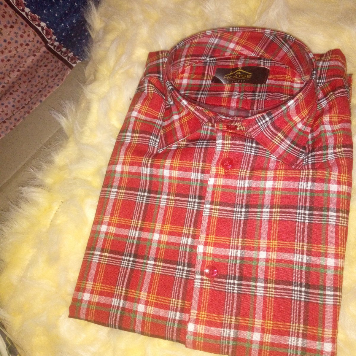 ChimeumeOgiri's tweet image. @AHouseEnterpri1 Sells the finest of beddings and shirt in wholesale and retail.... 
@AHouseEnterpri1 Is currently on a #startwith50 project