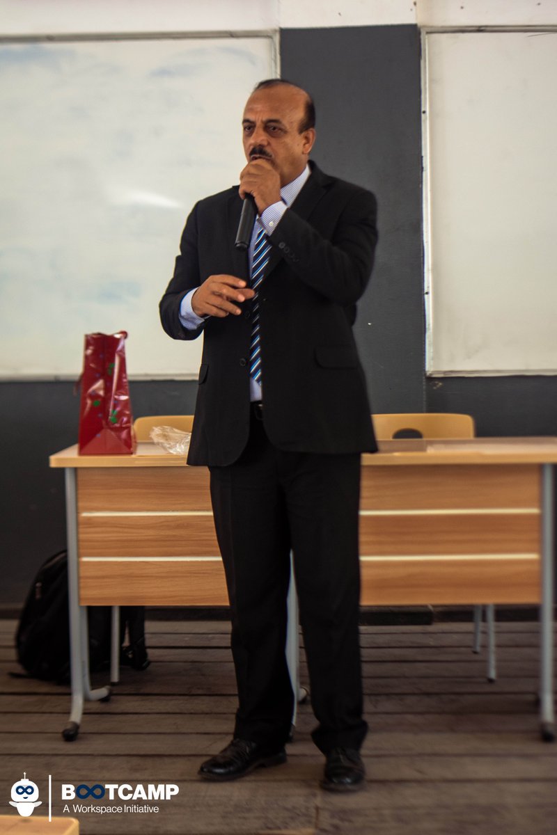 workspacegh's tweet photo. On Thursday, January 9, we had the pleasure of having H.E A. K. Abdulfatah, the Palestinian Ambassador to Ghana, be the Chairman of our IoT Hackathon pitch #PitchPerfect. In his speech, he encouraged students to be problem solvers using technology. #WSB20 #IoT #Industry40 https://t.co/uSXsmWRMJR