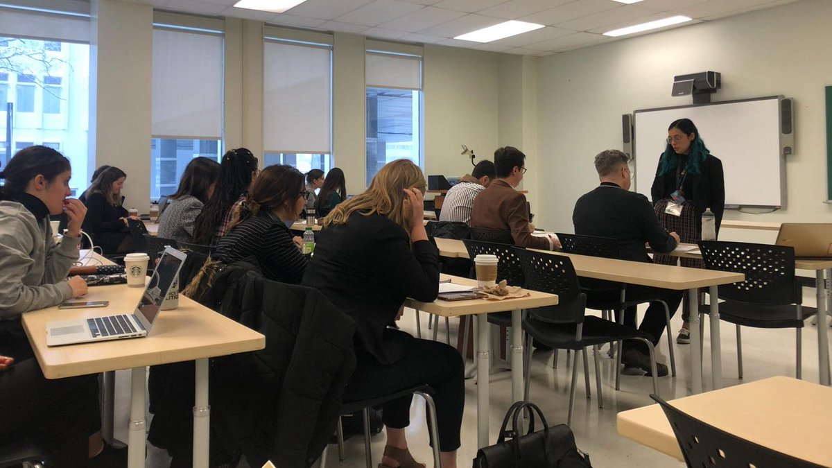 2020Jdsp's tweet photo. La conférence de presse qui a lieu à @universitelaval, est sur le point de commencer! Elle traitera des différents enjeux des pays de l'Amérique Latine et de la crise Brésilienne.
Restez connectés lors de l’événement avec le hashtag #CEPALCO2020.
#Colombie🇨🇴 #JDSP2020 https://t.co/DanV64TyZo