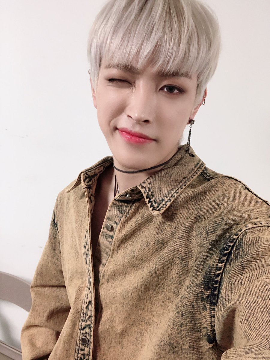 ATEEZofficial's tweet photo. [#홍중] 에이티니 덕분에 행복해서 울다가 눈물로 한강 만들었어요🙃❤️
#ATEEZ #에이티즈 https://t.co/6ja0apVEPv
