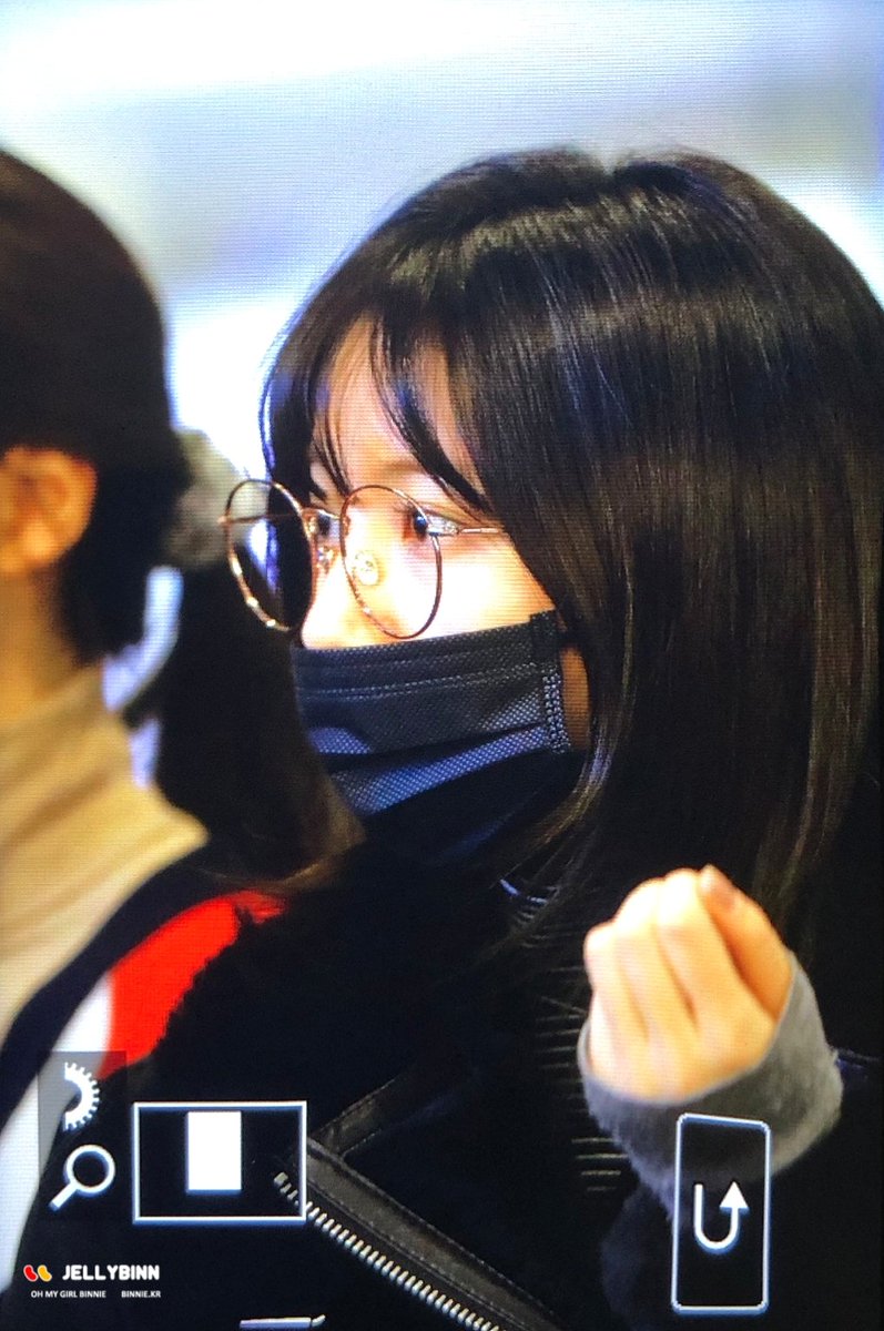 binnie_kr's tweet photo. 200112 HND -2

#오마이걸 #비니 #배유빈
#OHMYGIRL #BINNIE 
#おまごる #ビ二 

@WM_OHMYGIRL https://t.co/o6G23Ha6KA