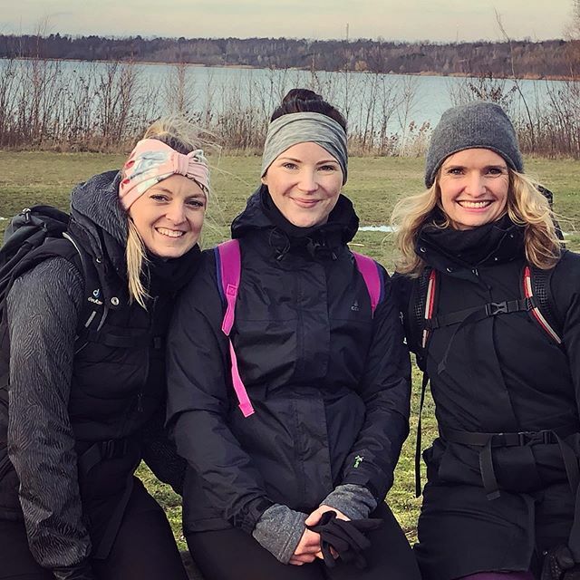 Was für ein schönes, spontanes draußen herum Gestromere. 🥰
Danke für diese herrlich-amüsanten, gemeinsamen 23 Kilometer Seeumrundung. 🤎🙏🏼
Die Mission mehr Natur, mehr #einfachmachen, mehr einzigartige Momente schaffen, läuft schon mehr als wunderbar … ift.tt/2Ray9Ob