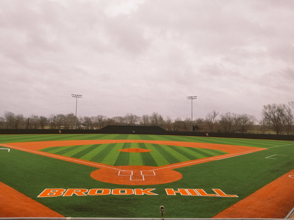 JerryCourtney's tweet photo. New school, new field, new team... tomorrow can't get here fast enough!  One more day...Go Guard! https://t.co/M203qiMmfg