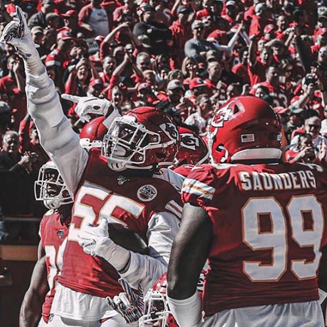 khalenNOTkaylen's tweet photo. Aye 5.. Let’s give em what they came for. ITS THE F*CKIN PLAYOFFS. #JanuaryFootball #chiefskingdom https://t.co/Tc07eZsRRW