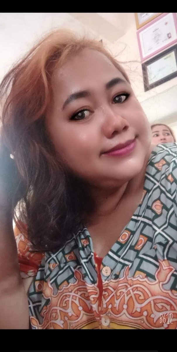 bundocih's tweet photo. Syarat VCS 50rb pulsa M3 085693903952.. Durasi sepuasnya sampe crot .. Di tgg pulsa masuk langsung vcs https://t.co/R5TbtN4F9d