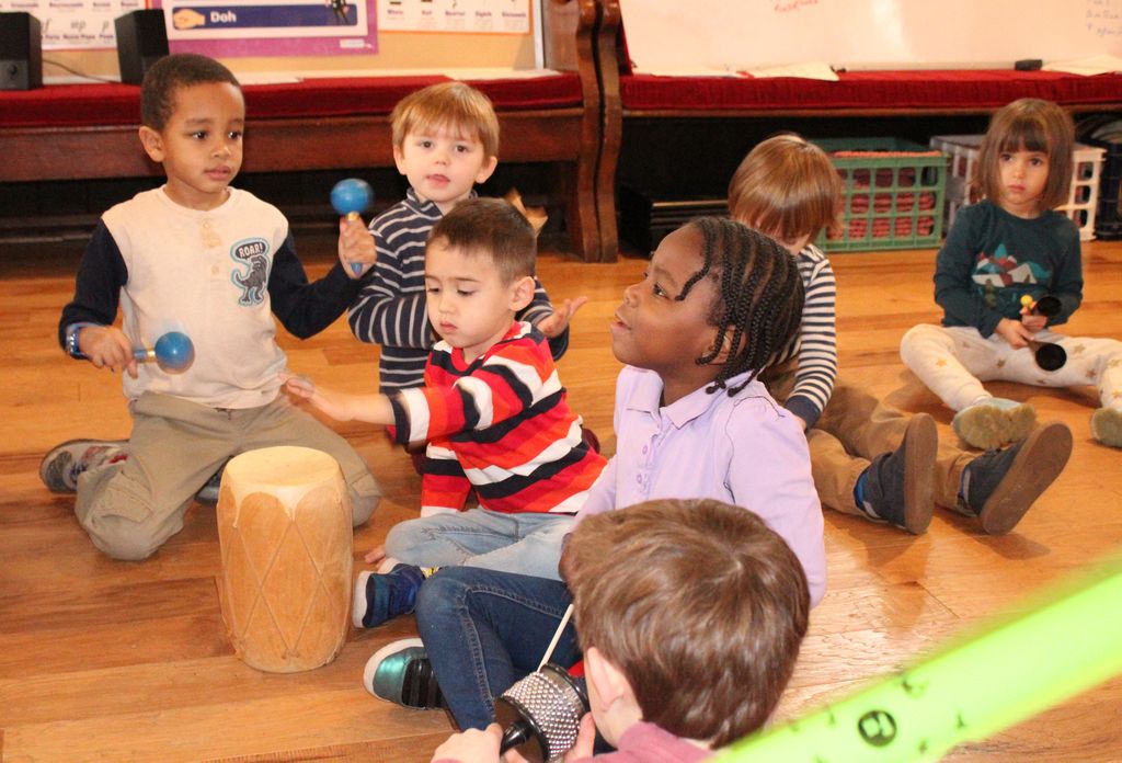 LFS1902's tweet photo. Tr. Hannah guides the Pre-K students as they experience percussion, ass they feel and hear the rhythm. #LFScreativeexpression #LFSeducation . #LFScreative https://t.co/eZLsEi49PV