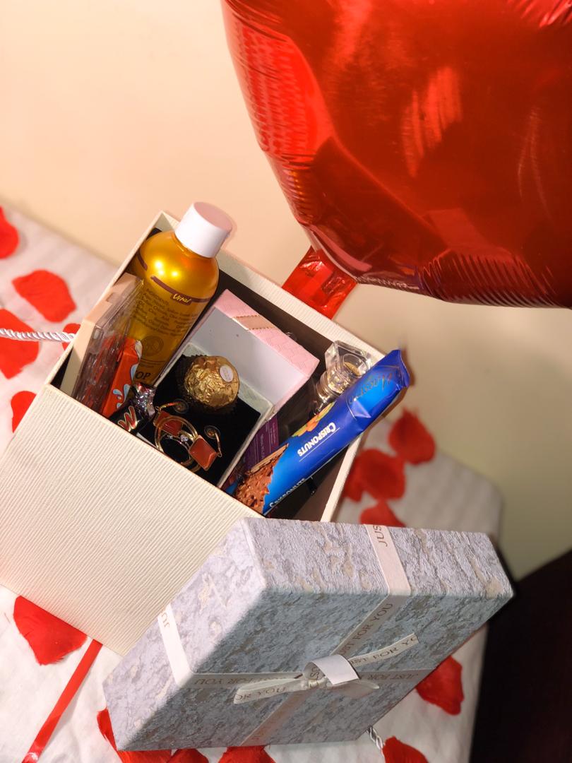 CsxPhotography's tweet photo. Pour les Boxs.. 
Prix : 20k-30k-30k

Passez vos commandes en Des ou au 781630226... 😊 https://t.co/6sOWIPNjRQ