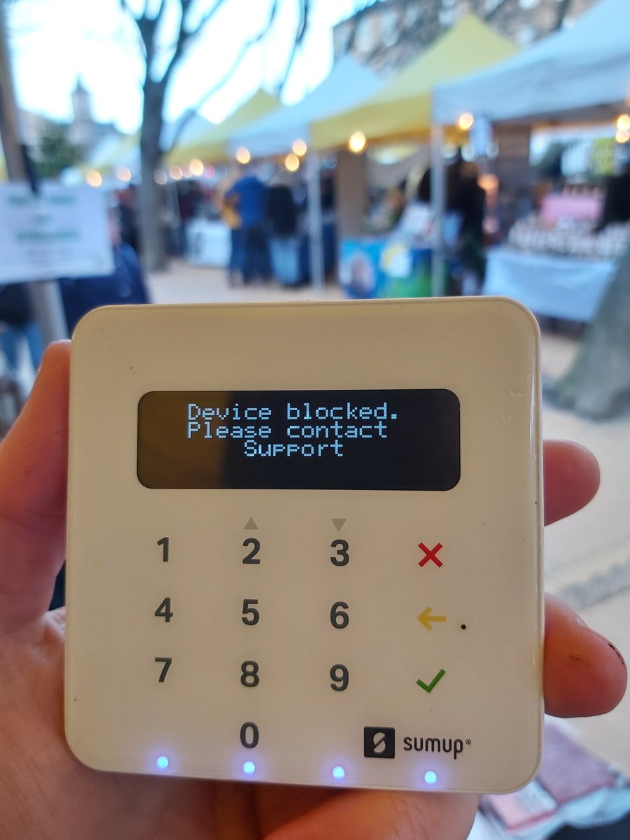 Thanks <a href="/sumup/">SumUp</a> for being so reliable over the years 🙄😒 Yet again, during a busy lunch rush, this happens. What you sayin' <a href="/iZettleUK/">iZettle UK</a>? #notthefirsttime #WILLbethelast #byebye