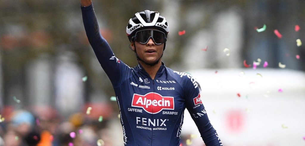 WielerFlits's tweet photo. Ceylin del Carmen Alvarado met overmacht naar Nederlandse titel https://t.co/WnZAFNXDPK 

#NKVeldrijden #Rucphen2020 https://t.co/thkLdU1k4k