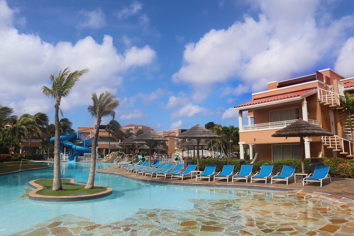 DiviResorts's tweet photo. GIVEAWAY ALERT! We've teamed up with @Globe_Guide and @depalmtours to give away a family Caribbean getaway to Aruba!
Enter here: https://t.co/aIyXB2iEHT
Ends 1/20 11:59 p.m. ET
#diviresorts #divivillage #globeguide #depalmtours #giveaway #aruba https://t.co/3bteSLIZuN