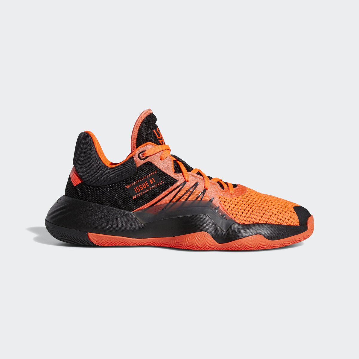 SOLELINKS's tweet photo. Ad: LIVE via @DICKS 
adidas D.O.N. Issue #1 'Core Black/Solar Red'
=> https://t.co/T2xmH85Boi
=> https://t.co/T2xmH85Boi https://t.co/1LPncaceEI