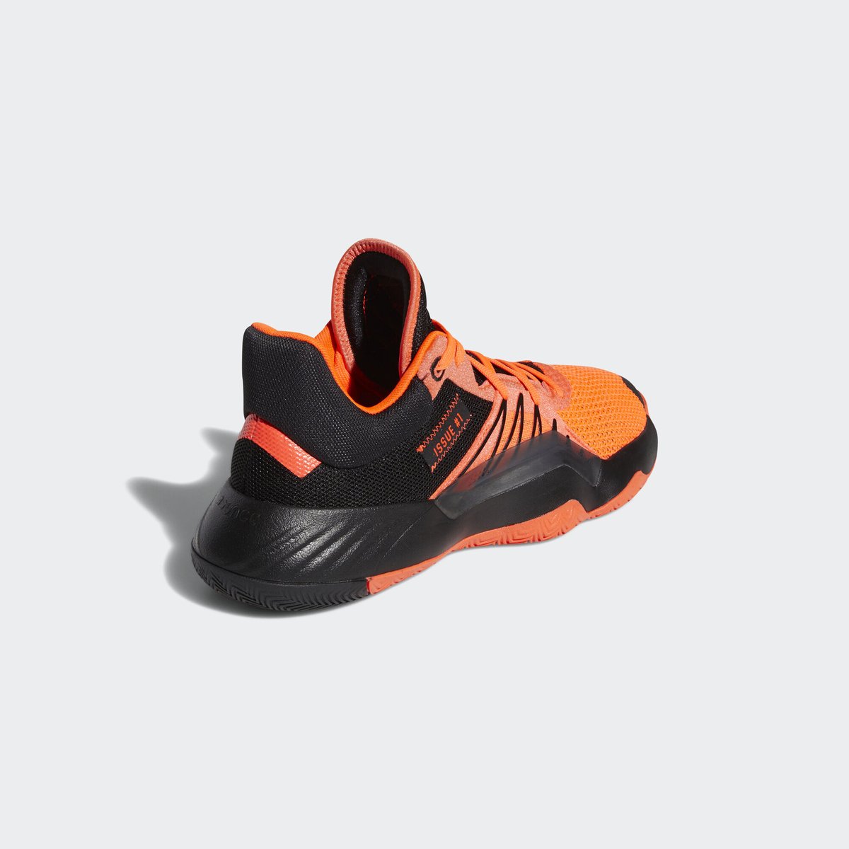 SOLELINKS's tweet photo. Ad: LIVE via @DICKS 
adidas D.O.N. Issue #1 'Core Black/Solar Red'
=> https://t.co/T2xmH85Boi
=> https://t.co/T2xmH85Boi https://t.co/1LPncaceEI