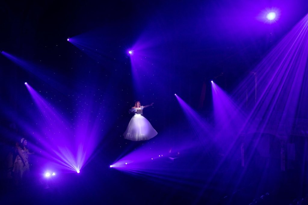 AndrewExeter's tweet photo. Sending love to both teams at #Cinderella @Everymanchelt + @PalladiumPanto on their final days x

#LightingConsultant #AssistantLightingDesigner  💡 https://t.co/WFiASeo280
