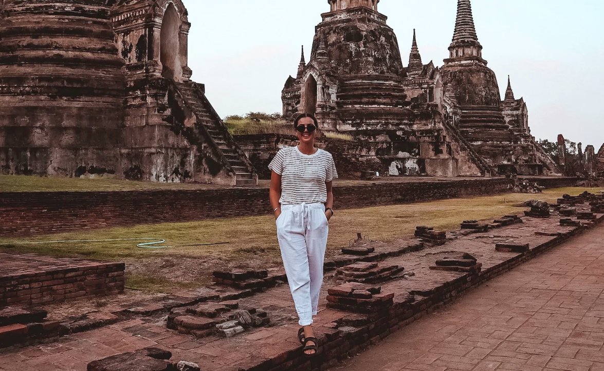 contiki's tweet photo. When 2020 is the year that you travel more consciously (it can be done 👏): https://t.co/CluGGtsZjd #ContikiCares #Travel https://t.co/nnIznVz6co