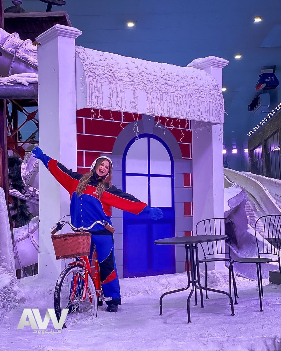 ArabwoodTV's tweet photo. منة عرفة تستمتع بالتزلج على الجليد في أحدث صورها 🏄🏼‍♀️❄️
#عرب_وود https://t.co/8Ohe8tuNTZ