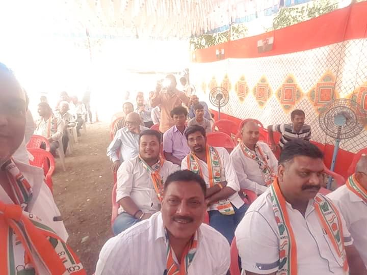 Charkop_mpyc's tweet photo. मुम्बई काँग्रेस अध्यक्ष #एकनाथ_गायकवाड़ जी के निर्देश पर #North_Mumbai #Charkop_Vidhansaba वार्ड क्र.30 में कांग्रेस पार्टी की साप्ताहिक सभा का कार्यक्रम सम्पन्न हुवा...#BjpMuktBharat 
@Yogeshsagar09 @VarshaEGaikwad https://t.co/injGc8Fax8