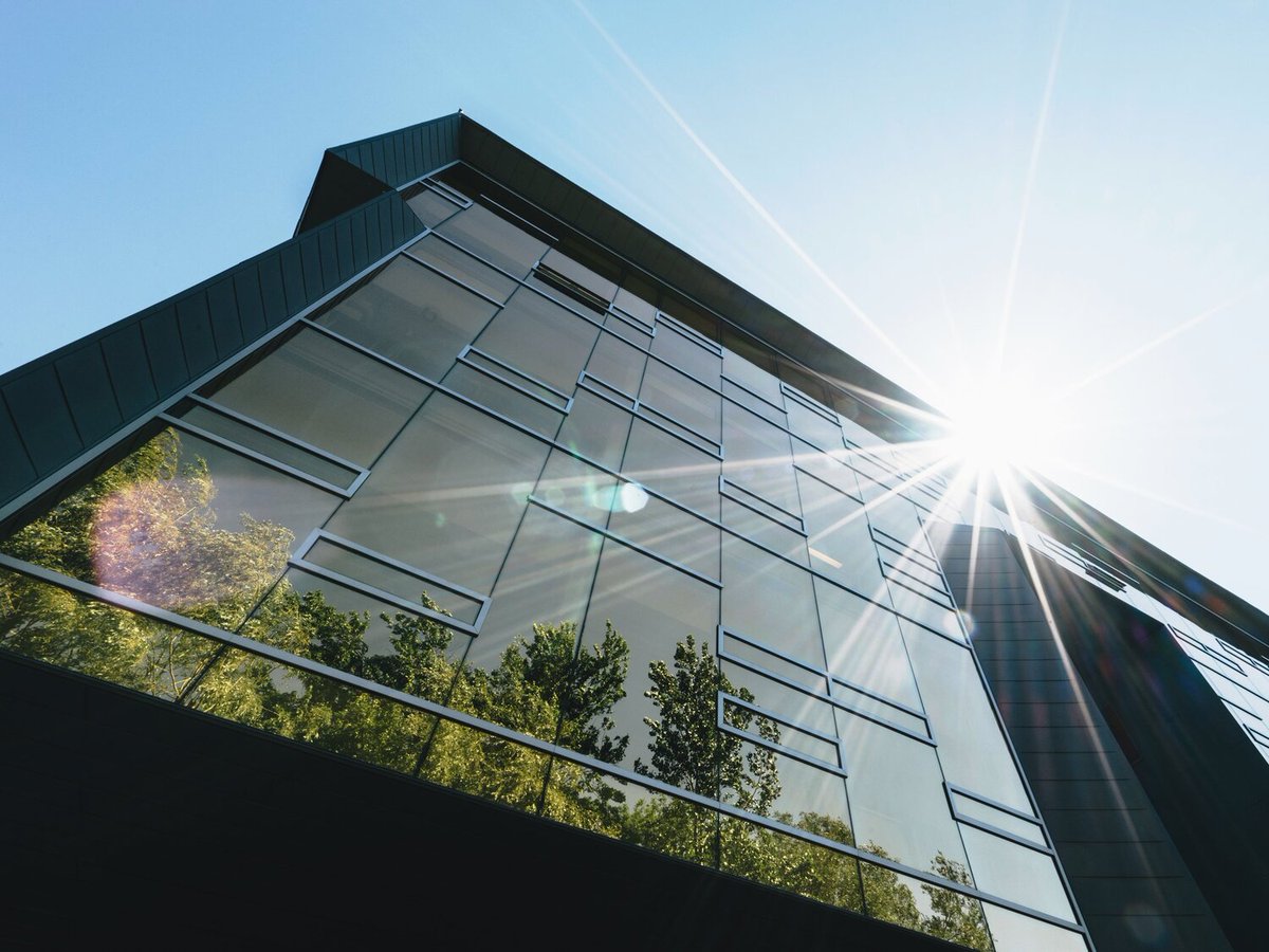 Making every building count:
delivering a low-carbon built environment across ALL buildings - not just new projects.
bit.ly/304mwwf 

#smartlighting #smartbuildings #sustainability #buildings <a href="/fagerhult/">Fagerhult</a>