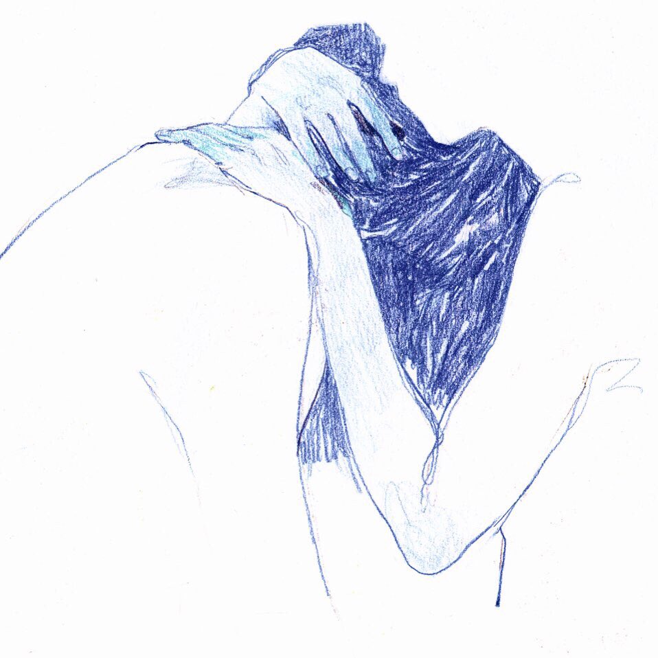 nightmerss's tweet photo. hug me https://t.co/AKsbcwEju8