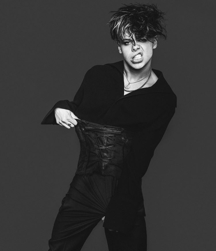 ʏᴜɴɢʙʟᴜᴅ♥
• ᴅᴇsᴄʀɪᴘᴛɪᴠᴇ
• ʙʀɪᴛɪsʜ sɪɴɢᴇʀ
• ᴘᴀɴsᴇxᴜᴀʟ
• ᴘᴏsɪᴛɪᴠᴇ ᴠɪʙᴇs

ɪ ᴊᴜsᴛ ᴡᴀɴɴᴀ ʙᴇ ᴘʀᴇᴛᴛʏ ʙʀᴀɪɴ-ᴅᴇᴀᴅ

♡ + ↻?