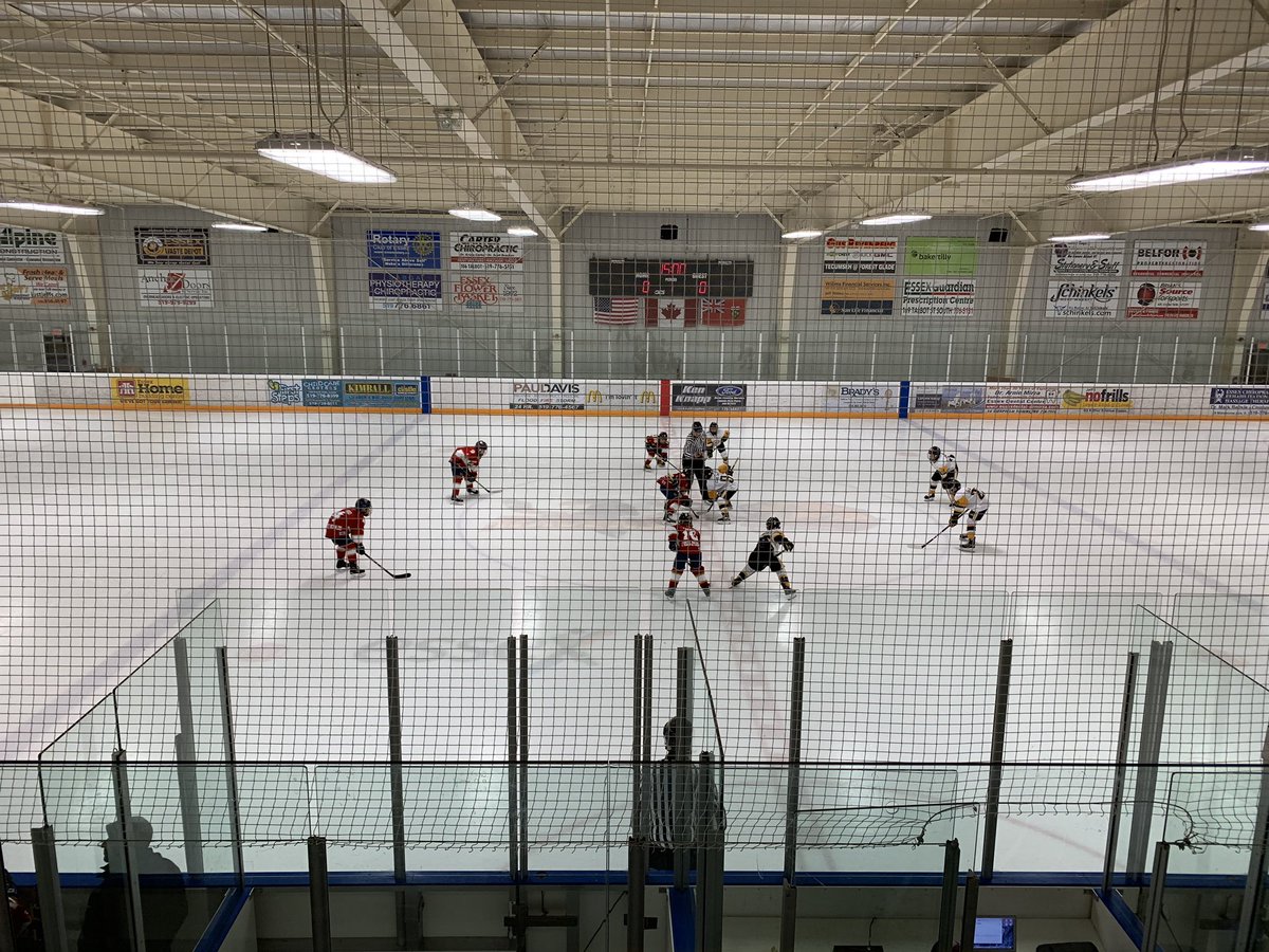 rlmartyn's tweet photo. Back at home today.  Vs Lambton Junior Sting.  Go Panthers! #scpatom #suncountypanthers @HoyesMichalos https://t.co/hFx7GFUBxj