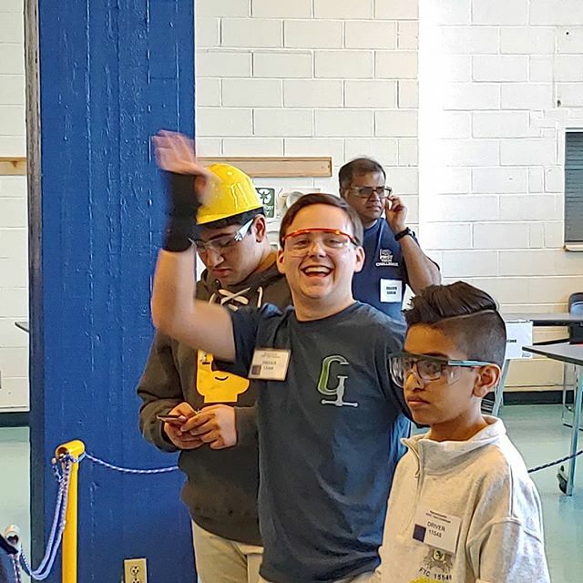 FTC13406's tweet photo. Alliance Selection Time at Andover! #omgrobots #letsgobildatogether https://t.co/lGbMVPY8ii
