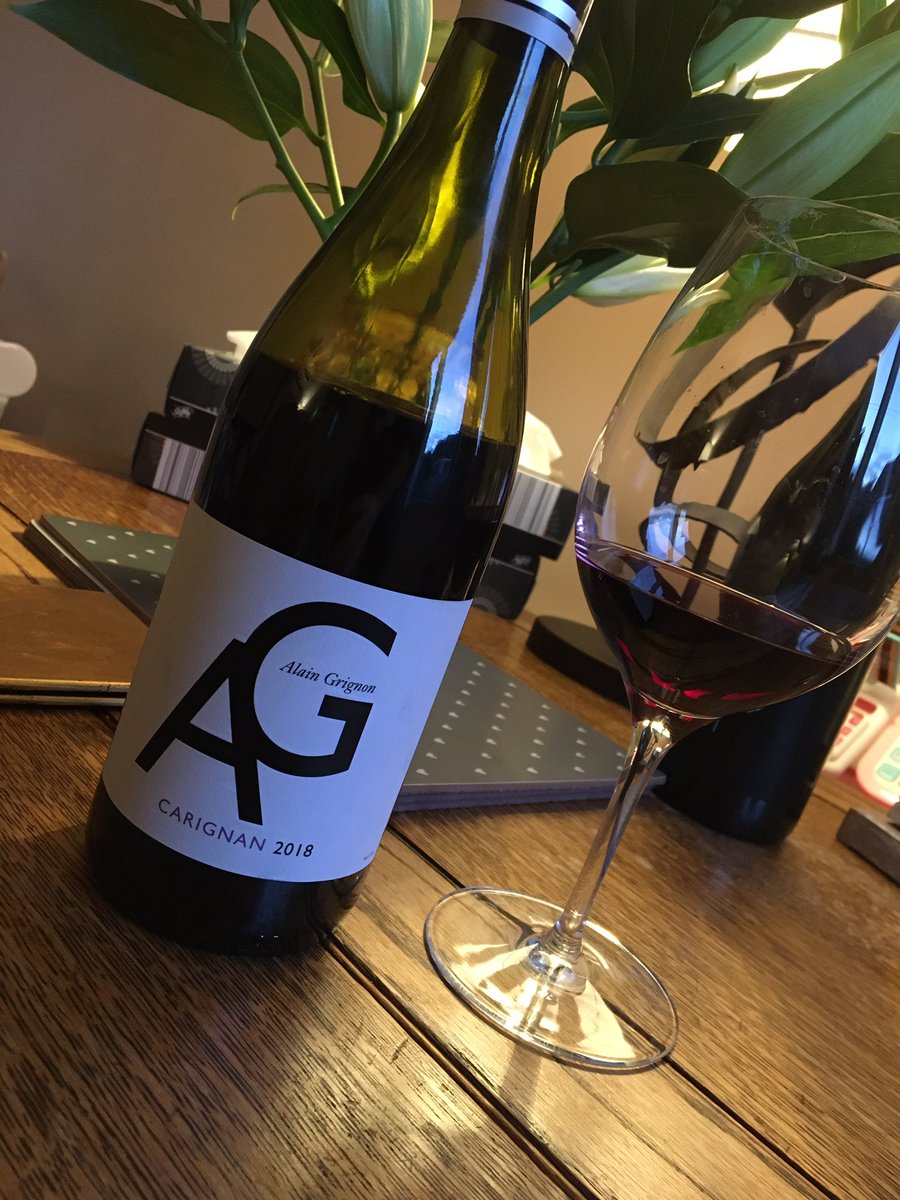 TheReaLozzaTron's tweet image. 7 English pounds this ! Should of bought 12 👌