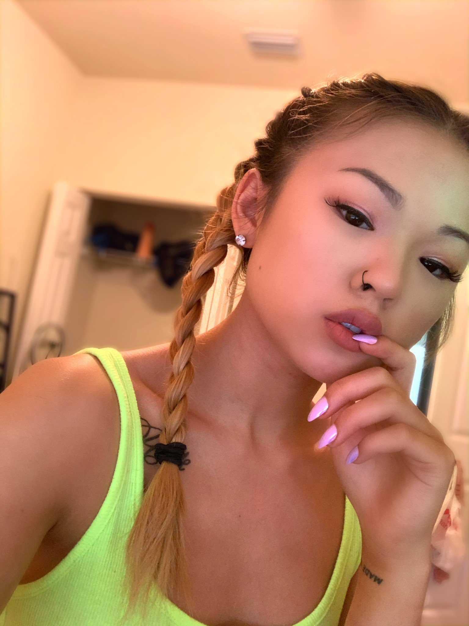 Лу лу чу. Сюань лу. Лулу чу. Самые красивые азиатские девушки фото. Сюй лу (xu lu).