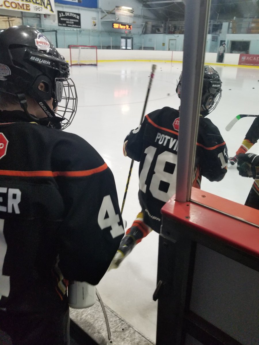 BlainPotvin_THW's tweet photo. Big win vs #HalifaxHawks @TasaMinorHockey Atom B Ducks! https://t.co/rBG6BwCODR