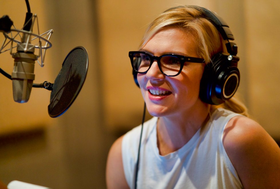 michaelbsacks's tweet photo. Just talked "Passable in Pink" and John Hughes and 1980s and all things high school with my pal @rheaseehorn, who's amazing in Passable (and Stinker Lets Loose) and every damn thing she does! On @SlateGist @pescami 

https://t.co/O8wTBnn2ah https://t.co/CWv55VfqRC
