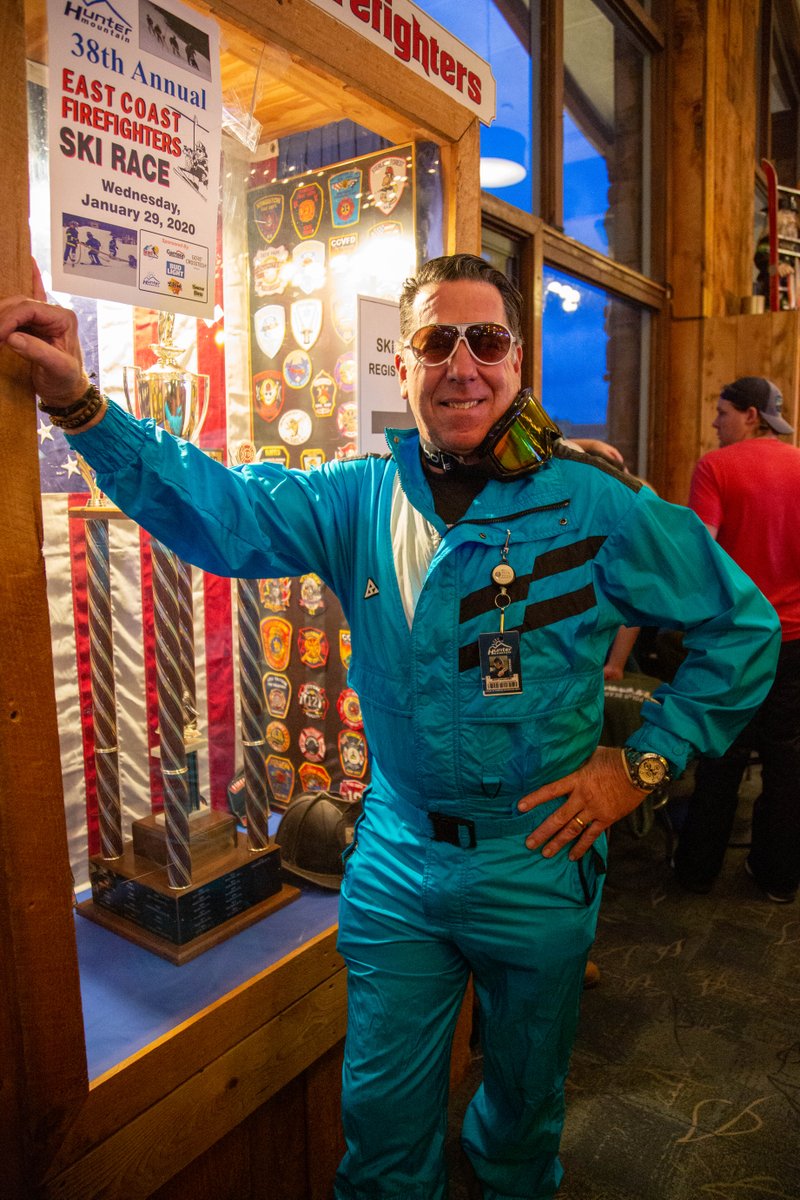 huntermtn's tweet photo. Last night was a BLAST!  Rock your throwback outfit in spring conditions today. $39 Sleep in Sunday tickets starting at 12:00 PM. #hunter60
https://t.co/04jZabo9TO https://t.co/z7YblNSNbk