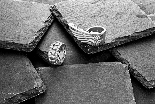 kingbabystudio's tweet photo. A Sunday Kind of Love ๐
โข
https://t.co/Lz7lsGJFEP
โข
#KingBaby #HandCrafted #madeintheusa #mensjewelry #925silver #mensfashion #womensfashion #womensjewelry #sterlingsilver #silverjewelry #featureditems #crossjewelry #starofdavidjewelry https://t.co/1INOQZw7zO