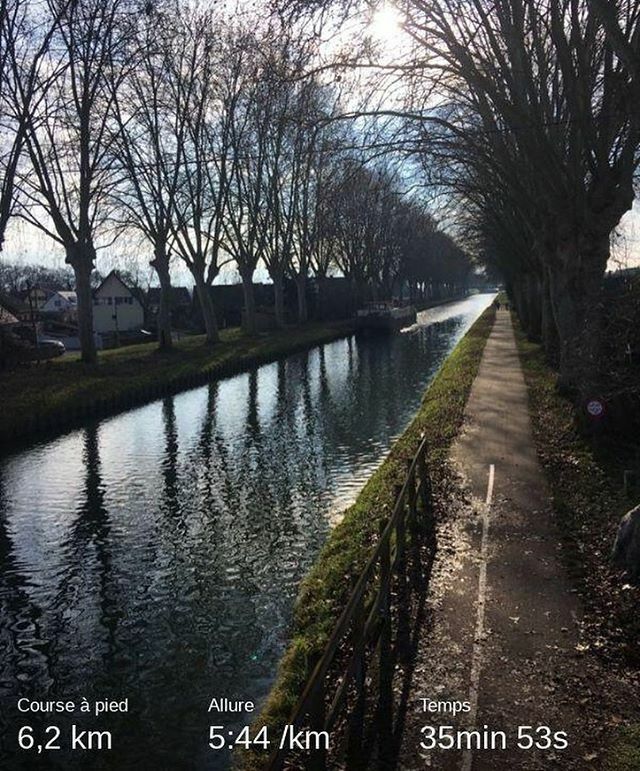 mAsn00py's tweet photo. Sortie test 🏃🏽‍♀️
.
Première sortie depuis la déclaration de ma tendinite .
.
Ça fait du bien de chausser ces baskets malgré des douleurs musculaires à partir de 3km...
Demain échographie pour voir où ça en est 🙂
.
Belle soirée à tous 😘
.
.
#stravarunnin… https://t.co/YaHt3aIAkS https://t.co/ky8wOgO75p