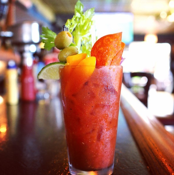 Breakfast is served! (also serving actual food)
.
.
.
.
.
#firesidechicago #chicagoepic #chicagofoodauthority #chicagofoodies
#eatinggoodchicago #eaterchicago #thrillist #alwayshungrychi
#infatuationchi #eeeeeats #chicagofoodandwine #chicagosbest #chieat… ift.tt/30dNkdD