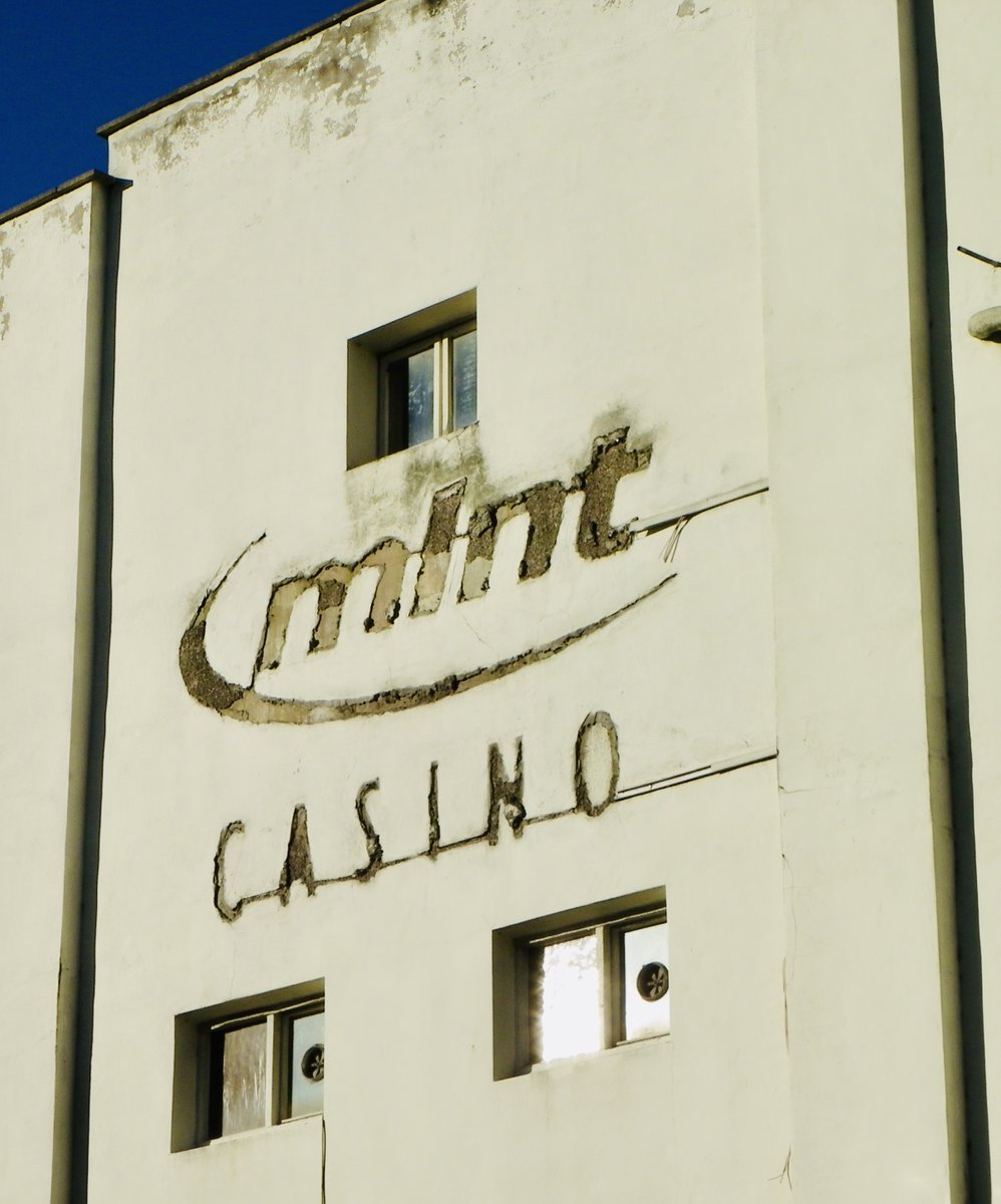 artysu1's tweet photo. #FontSunday #Roughfonts Taken in Hillfields, Coventry and Digbeth, Birmingham. https://t.co/x8UQqJ5PC8