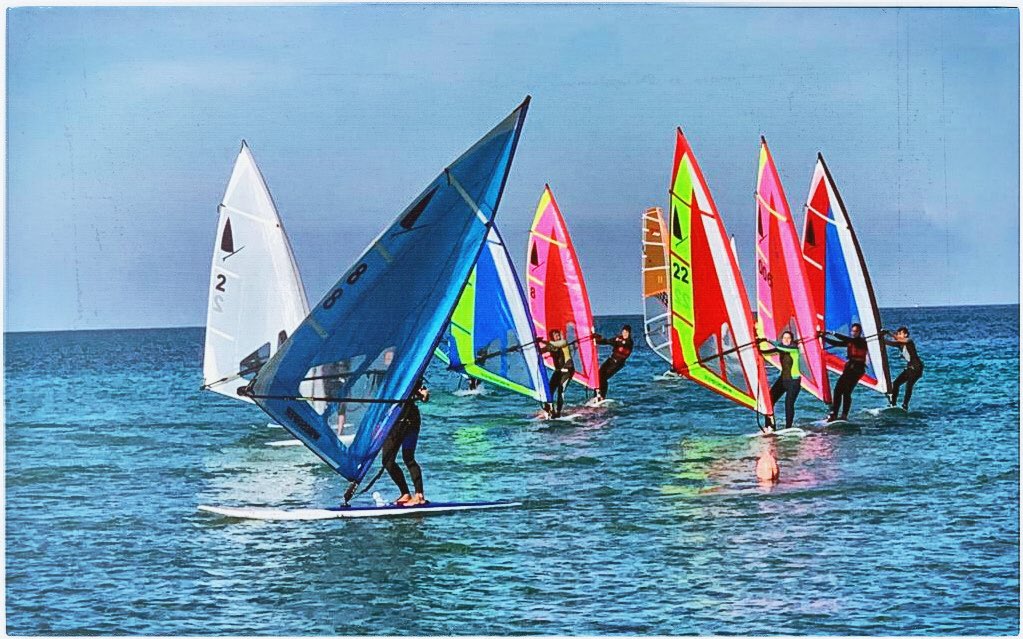 lifeofga8's tweet photo. Surftown... ☀️🏄🏻‍♂️😎
.
.
#mondello #sicily #palermo #windsurfing #windsurfer #windsurfers #windsurferclass #windsurflife #windsurfinglife #surflifestyle #surflife #atuono https://t.co/kIF4CBSiFS